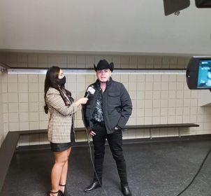 Lenin Ramírez feliz de visitar a sus fanáticos en Nebraska