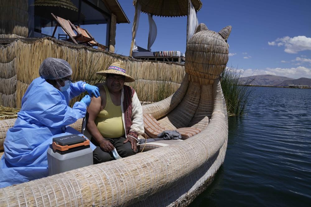 Perú vacuna contra coronavirus en el lago mítico de Incas