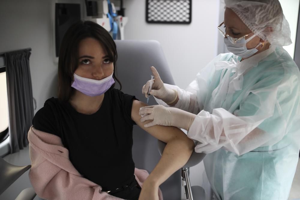 Rusia supera otro récord de casos COVID