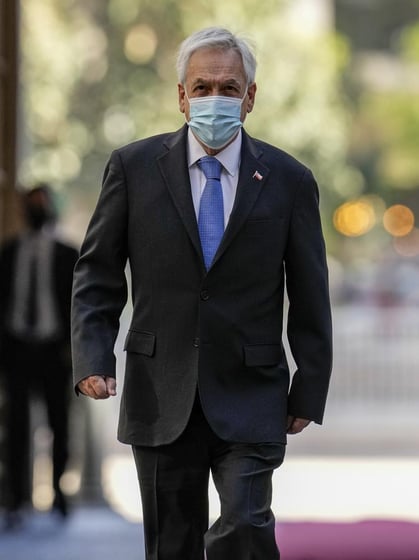 El presidente de Chile, Sebastián Piñera, llega al palacio presidencial de La Moneda en Santiago, Chile, el lunes 8 de noviembre de 2021.