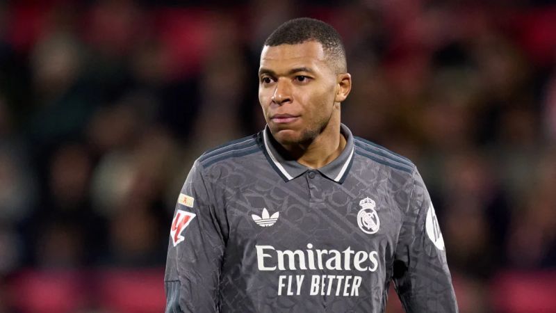 Cierran investigación contra Kylian Mbappé tras acusación de violación por falta de pruebas