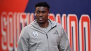 Taiwo Awoniyi se recupera tras ruptura intestinal y será sacado del coma inducido esta semana