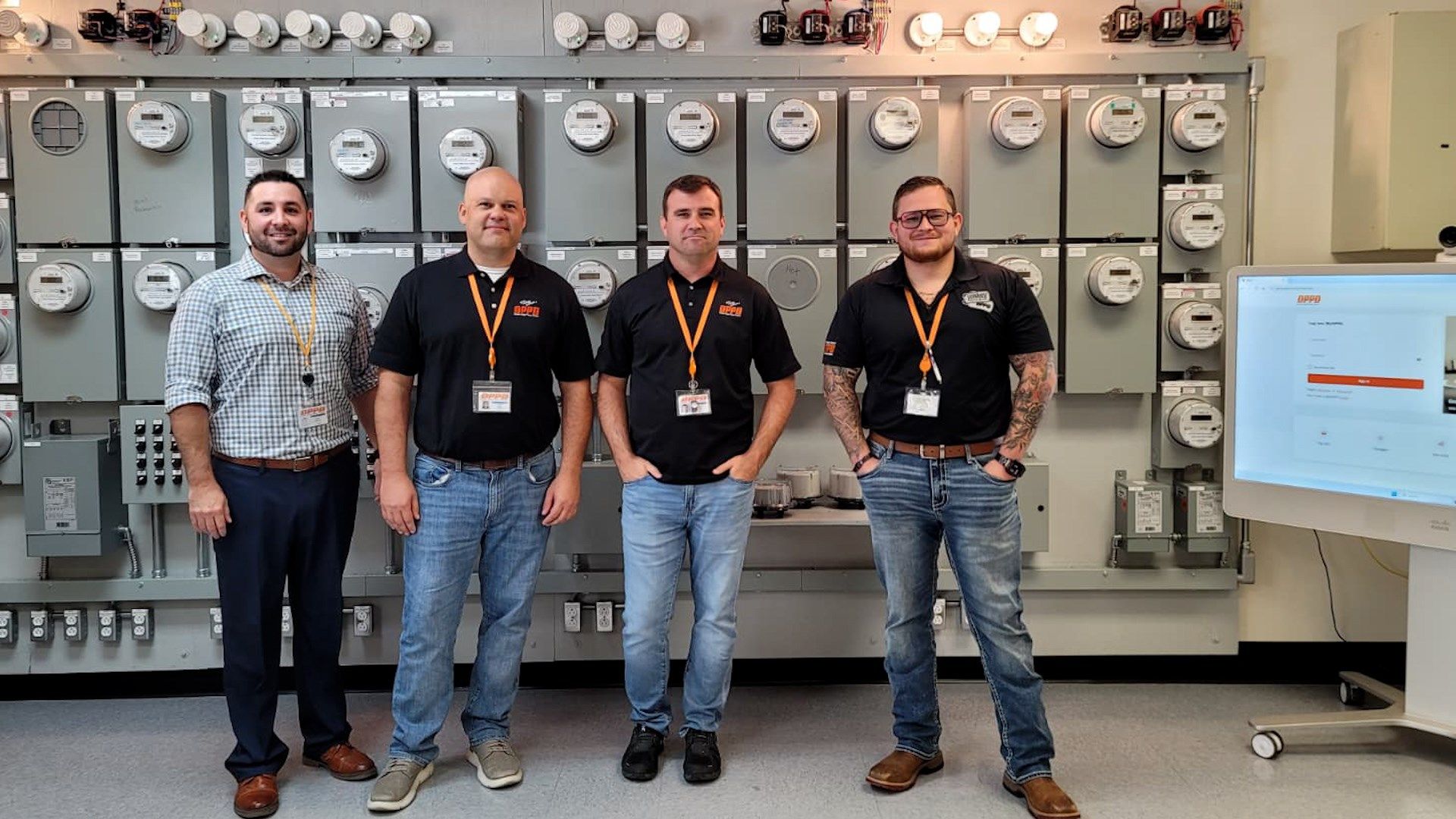 OPPD presenta medidores avanzados que se instalarán en otoño