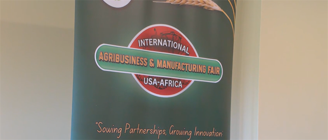 Delegación africana visita instalaciones agrícolas de Grand Island