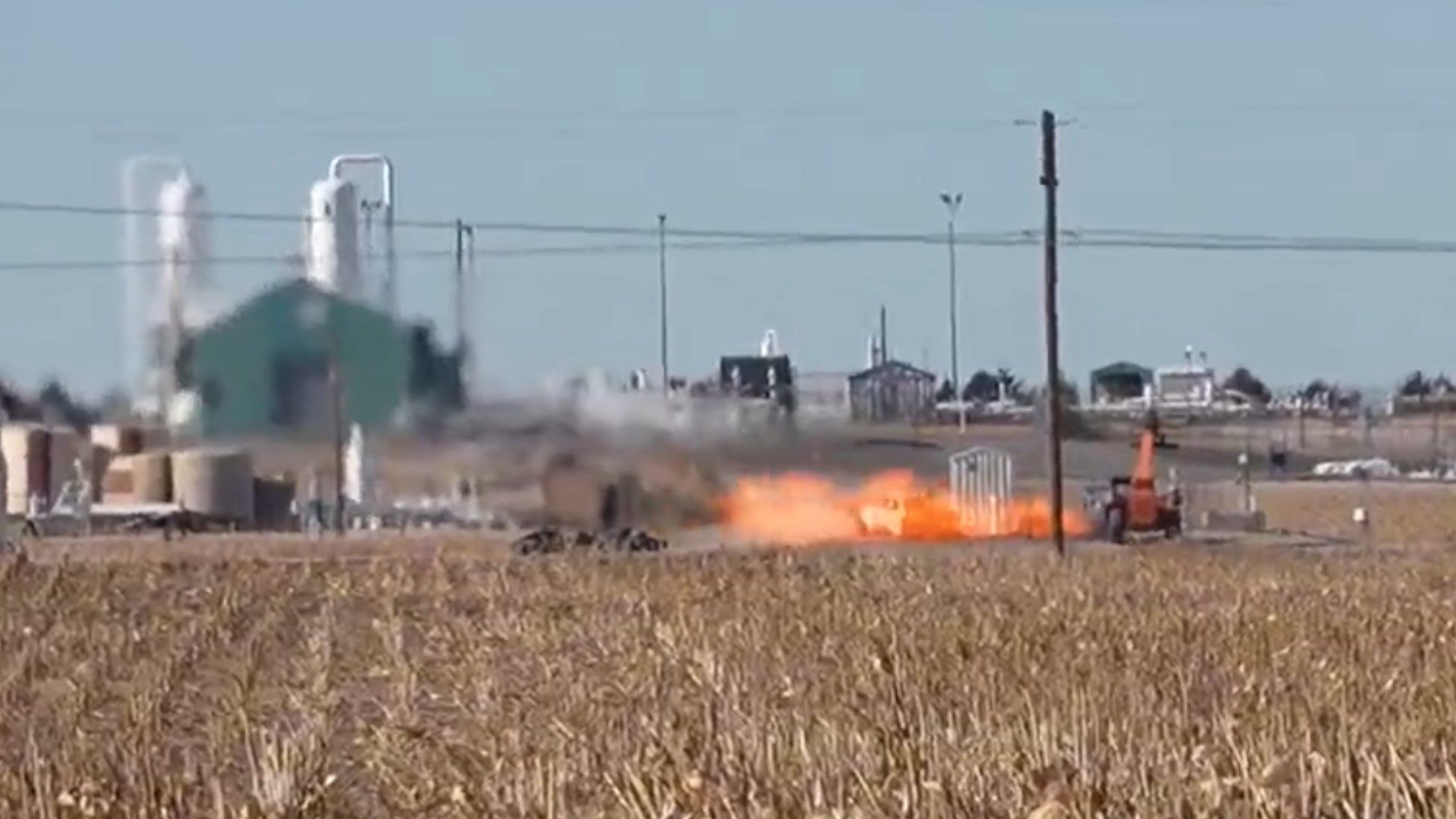 El sheriff confirma un fallecido tras la explosión de un pozo de gas cerca de Sidney; la investigación continúa.