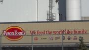 ¿Qué consecuencias trae el cierre de una compañía como Tyson Foods en un pueblo?